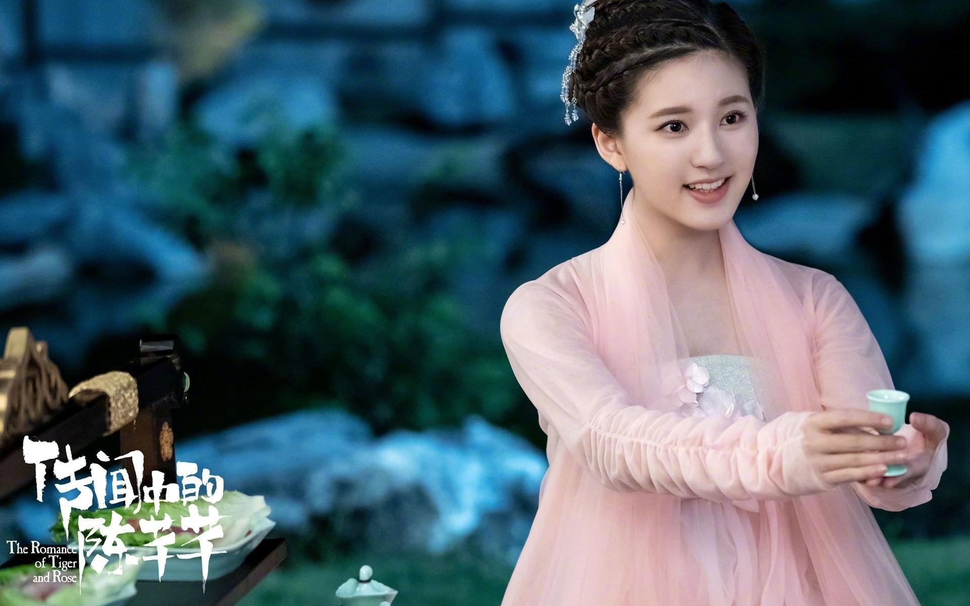 小镇特色水上漂流,挑战自然水域的趣味运动,水上漂流项目