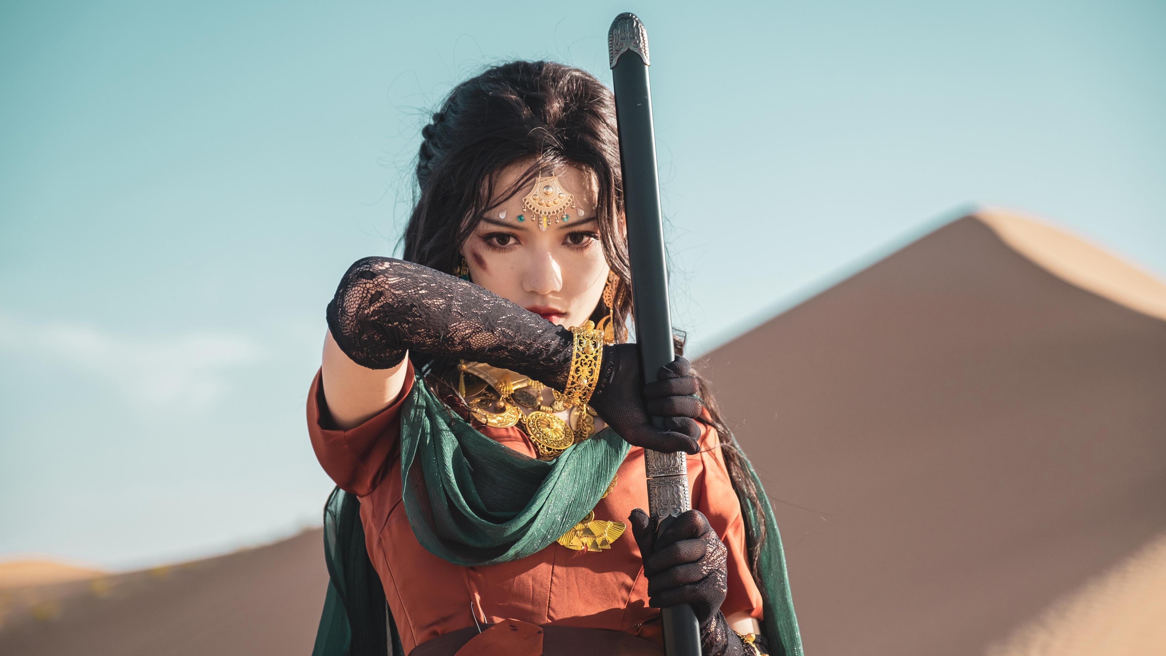 kaiyun官方网站-德甲：拜仁4-2战胜多特蒙德，莱万完成帽子戏法，欧冠拜仁莱万受伤