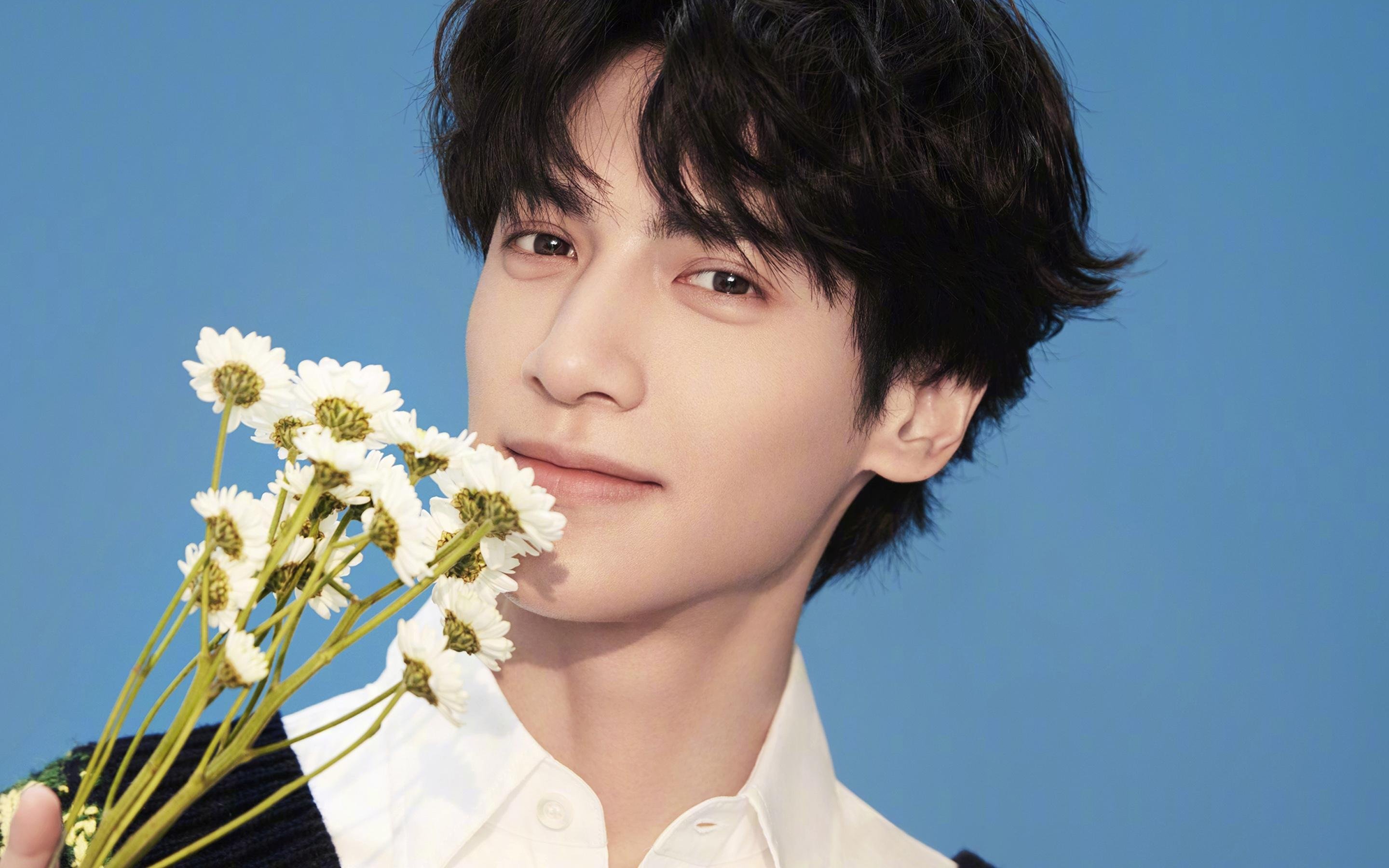 英格兰马术协会引入智能马鞍系统,实现实时数据监测与分析,提升骑乘体验。