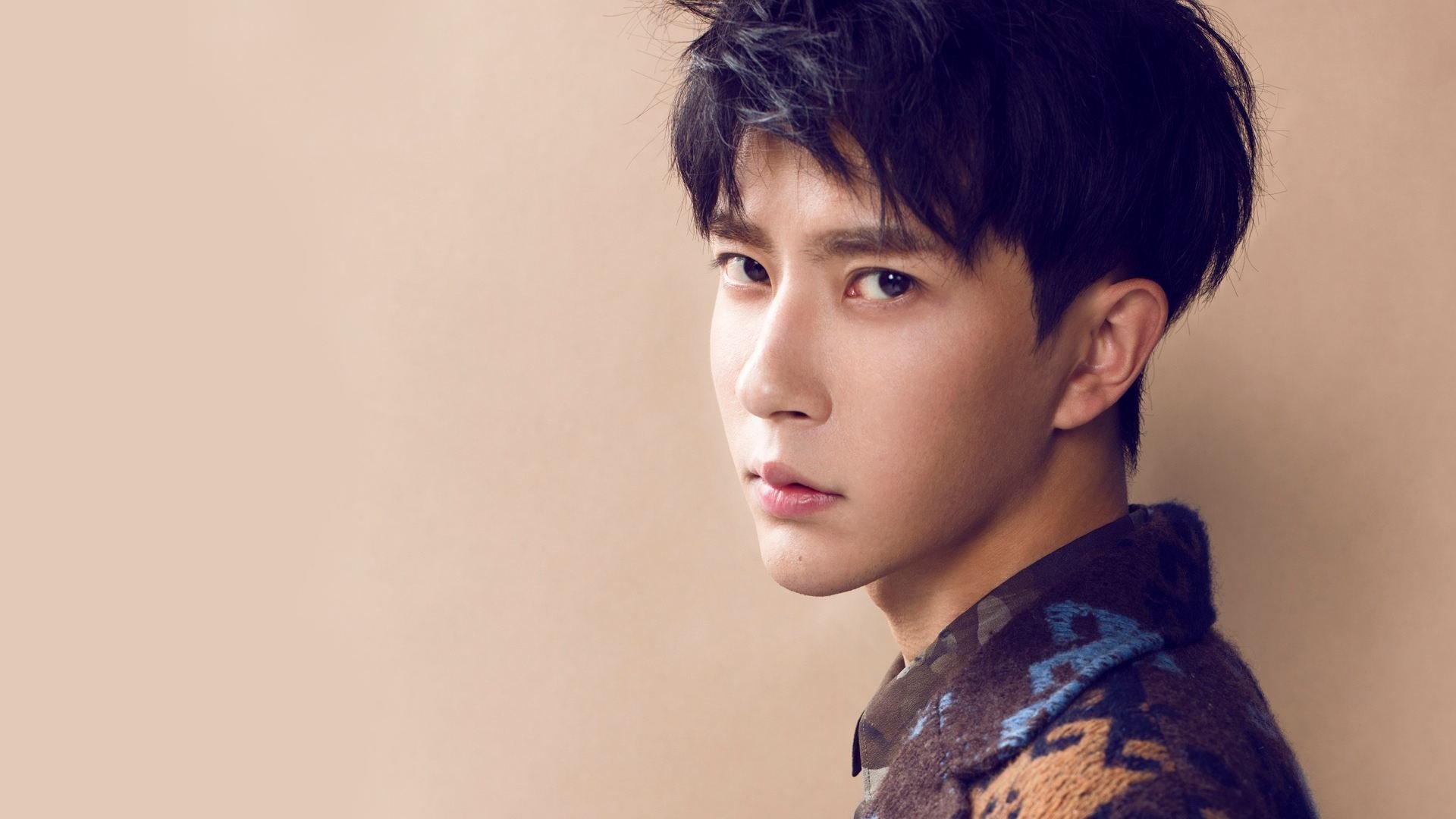 拜仁坐镇主场击败对手，实力仍不可小觑，拜仁原来的主场