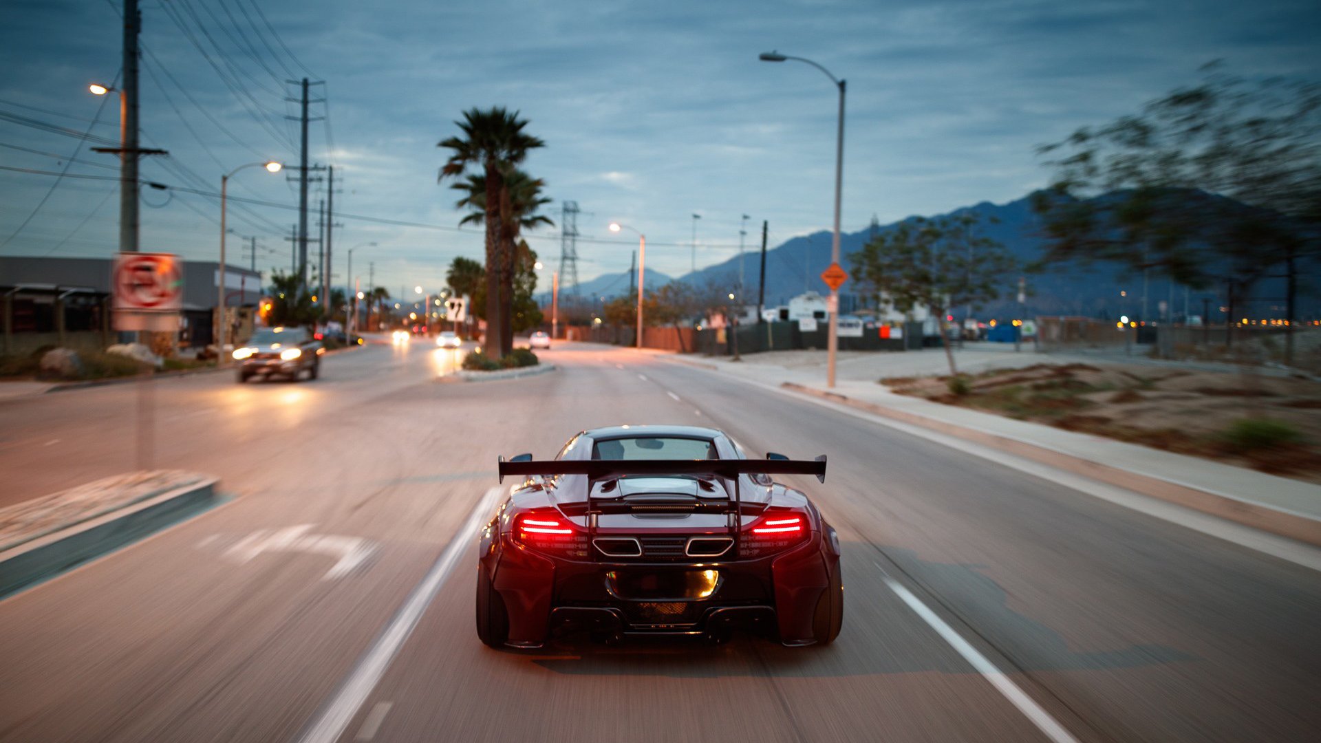 皇家马德里主场4-2击败塞维利亚,完美收官2024年,皇家马德里球赛