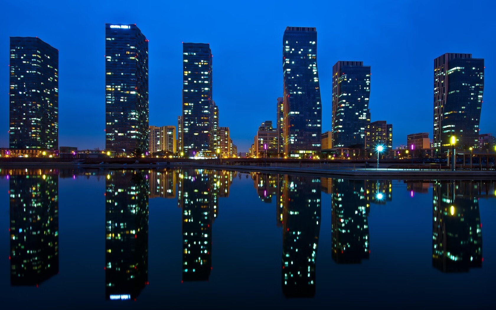 女子篮球专注快攻体系构建增加比赛节奏感，女子篮球战术配合