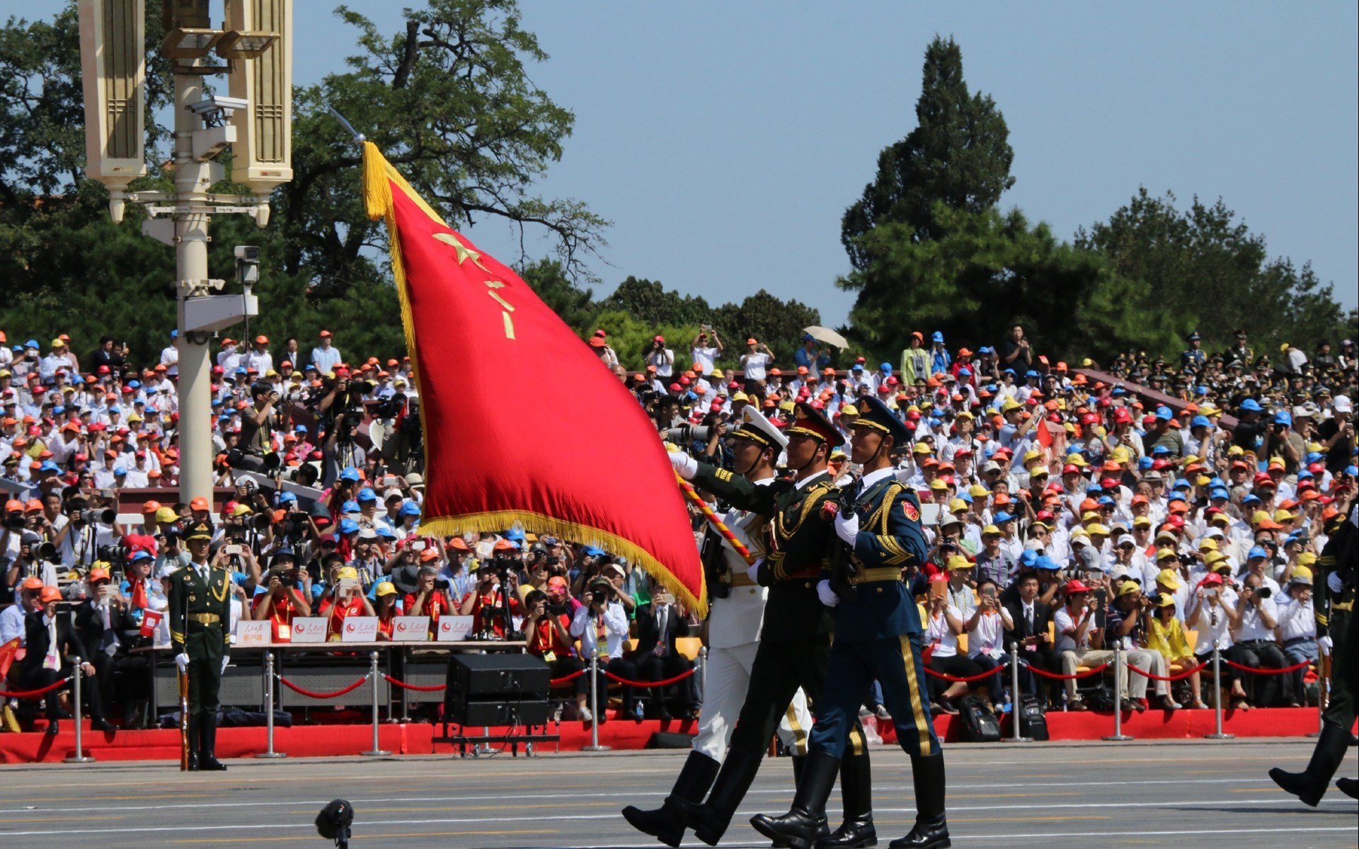 快船核心球员休赛期苦练持球突破技巧,快船打法